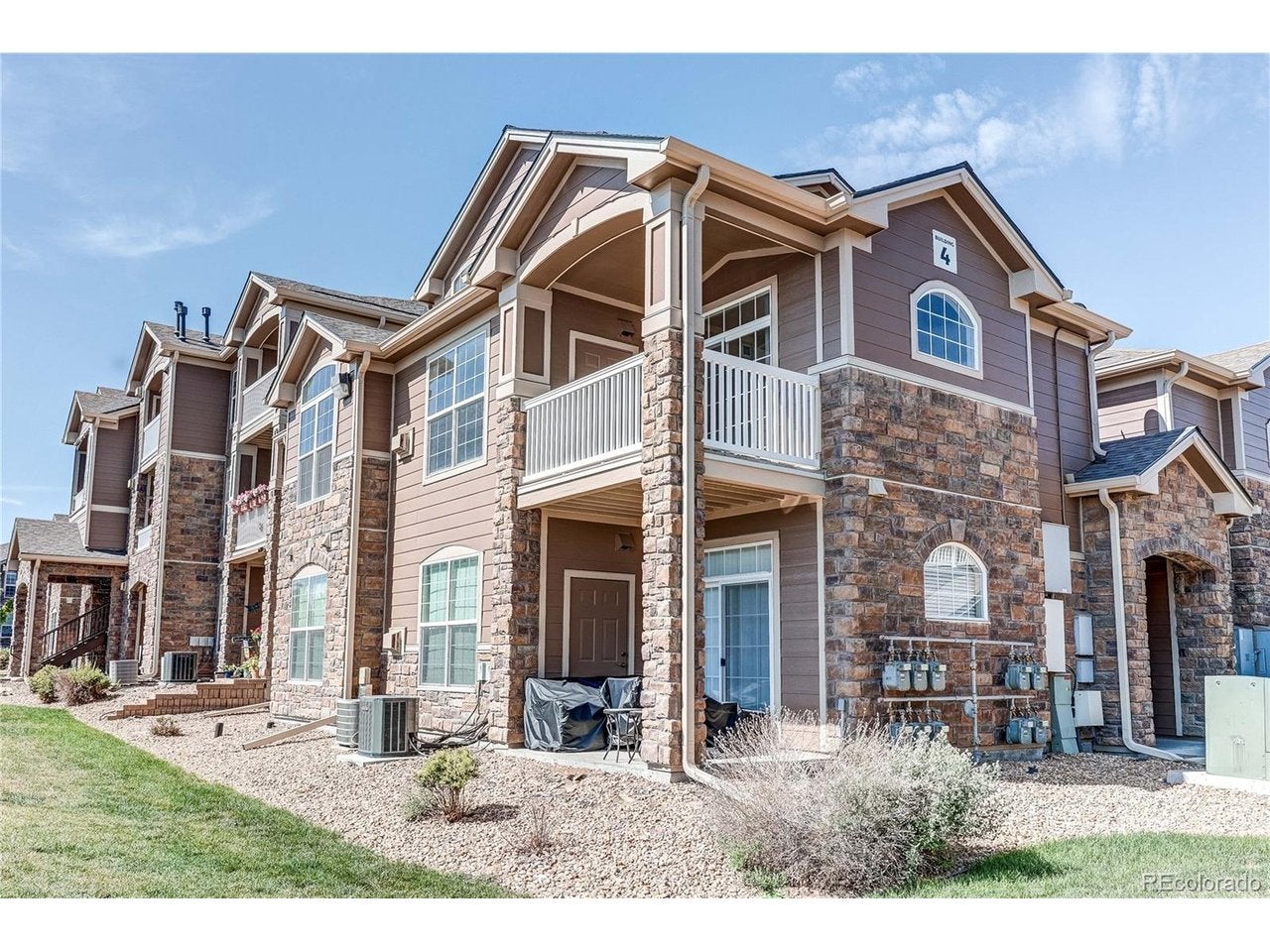 7440 Blackhawk St, Englewood, CO 80112