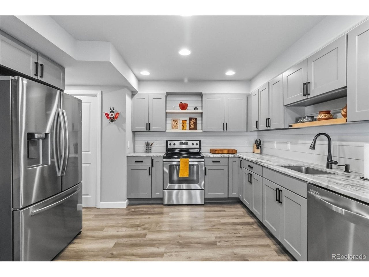 2556 Easter Ave, Littleton, CO 80122