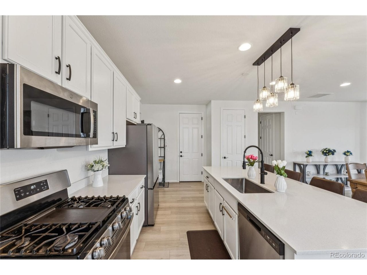 24544 E 37 Ave, Aurora, CO 80019 photo