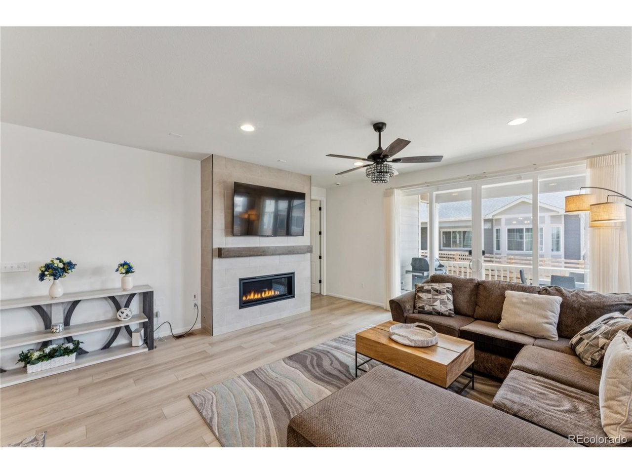 24544 E 37 Ave, Aurora, CO 80019 photo