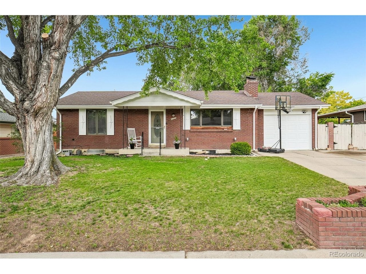 8283 Depew Way, Arvada, CO 80003