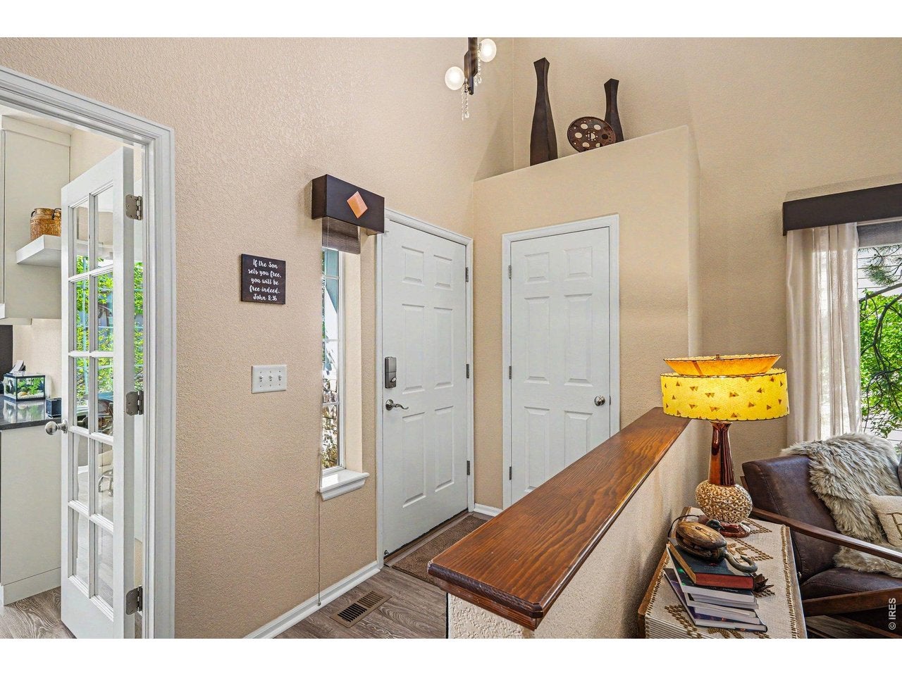9690 S Dover Way, Littleton, CO 80127 photo