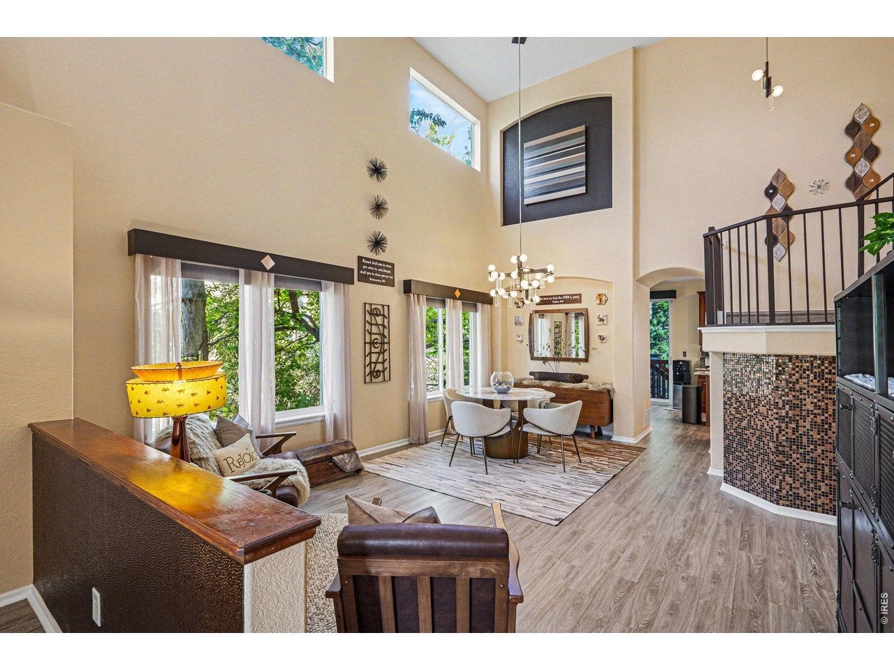 9690 S Dover Way, Littleton, CO 80127 photo