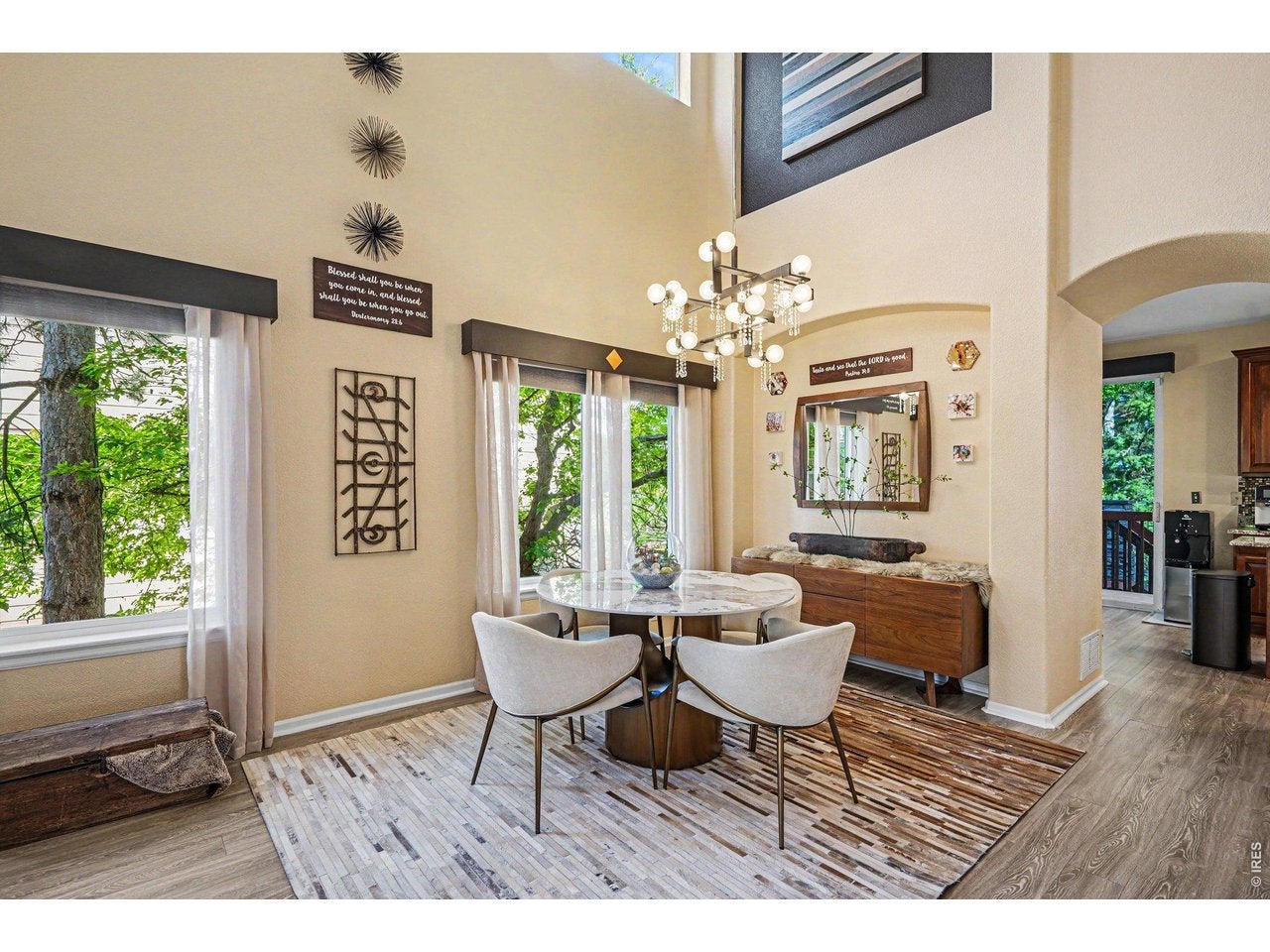 9690 S Dover Way, Littleton, CO 80127 photo