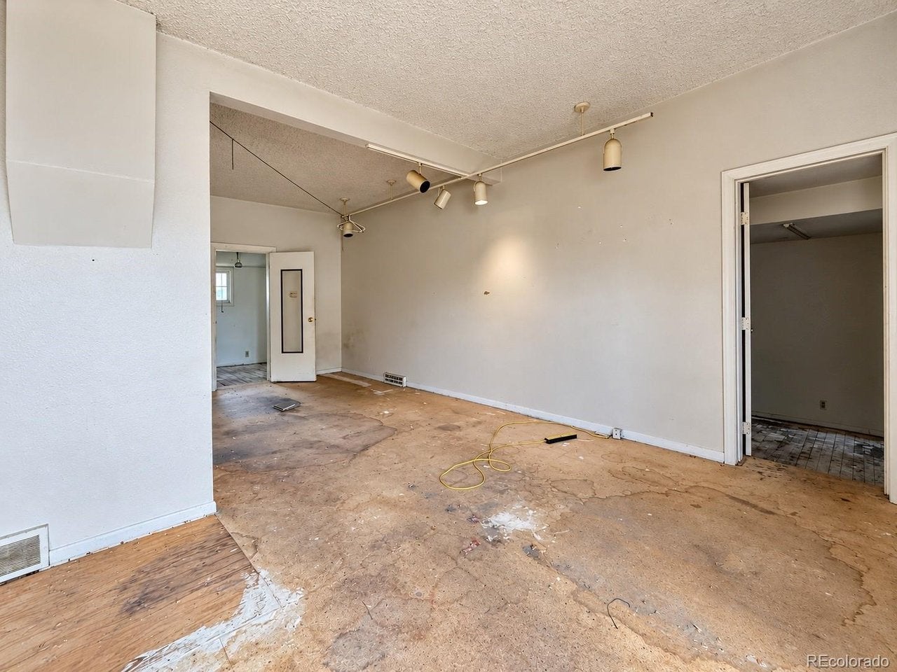 1309 Chester St, Aurora, CO 80010 photo