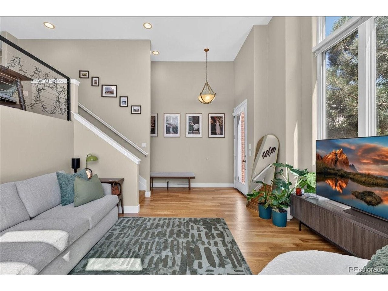 1657 N Franklin St, Denver, CO 80218 photo