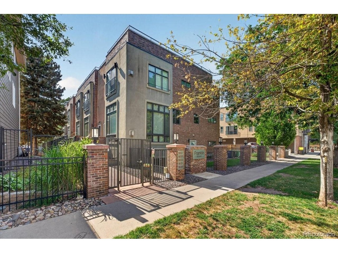 1657 N Franklin St, Denver, CO 80218 photo