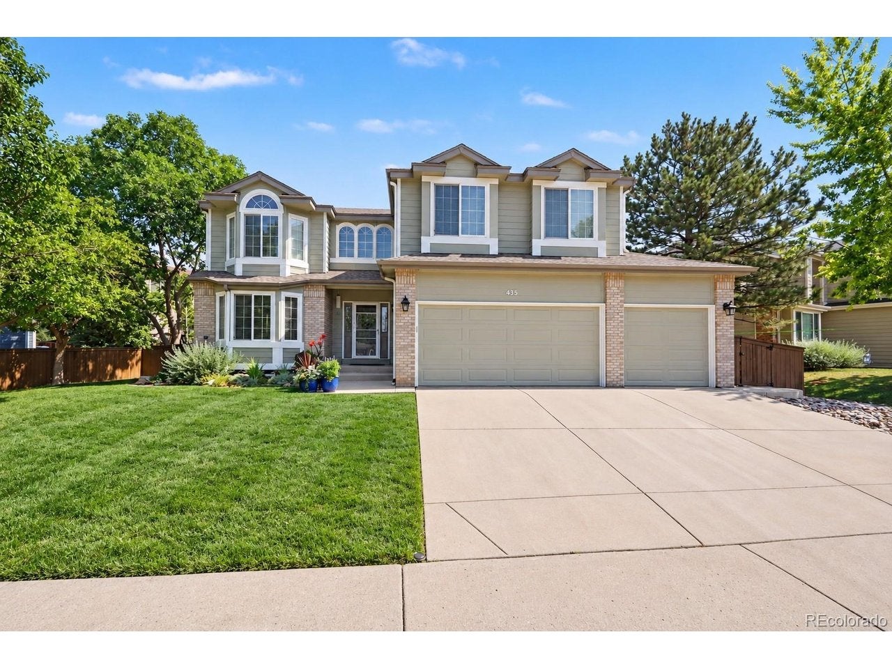 435 Bexley St, Highlands Ranch, CO 80126