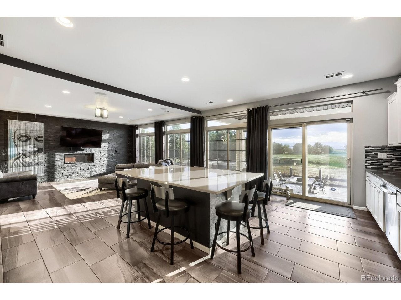 10769 Troy St, Commerce City, CO 80022 photo