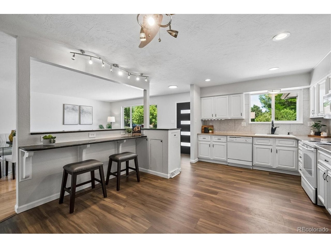 9864 W Maryland Dr, Lakewood, CO 80232 photo