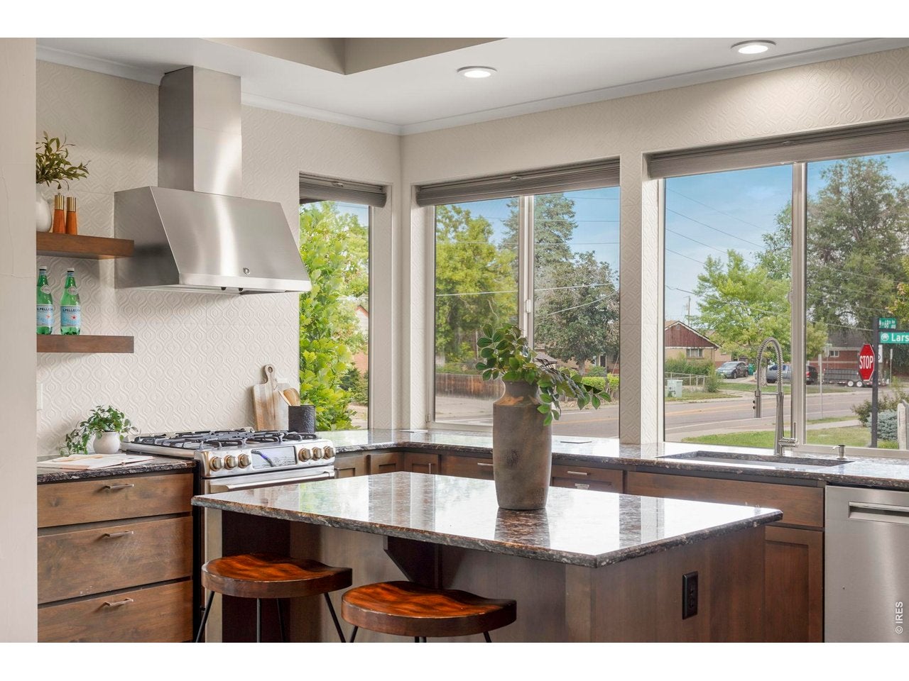 6797 Larsh Dr, Denver, CO 80221 photo