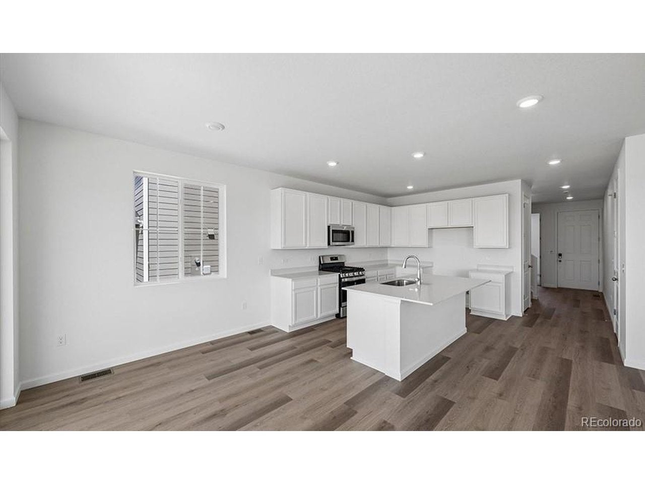 4150 Runyon Lake St, Brighton, CO 80601 photo