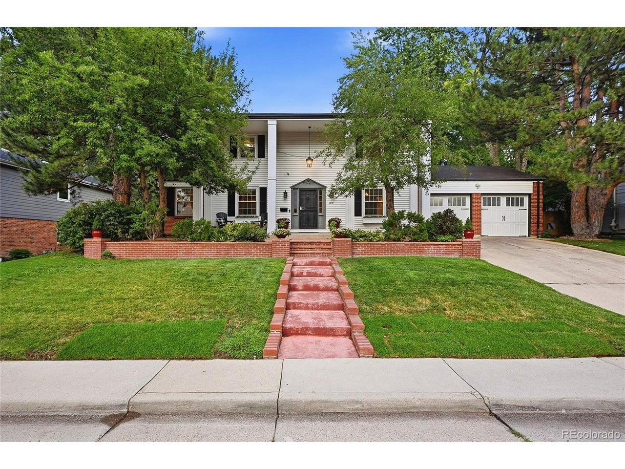 6838 Elizabeth St, Centennial, CO 80122