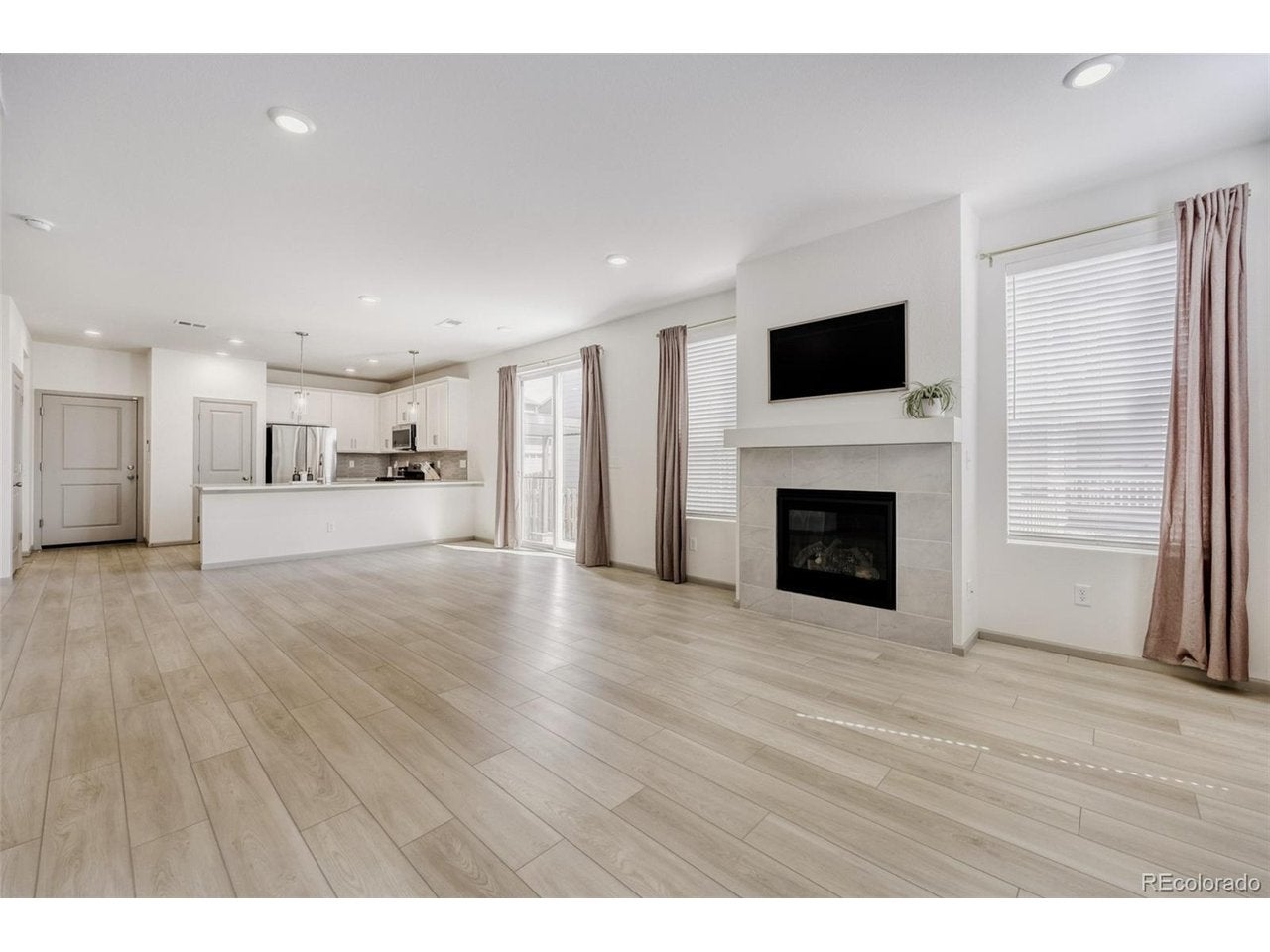 13487 E 110 Dr, Commerce City, CO 80022 photo