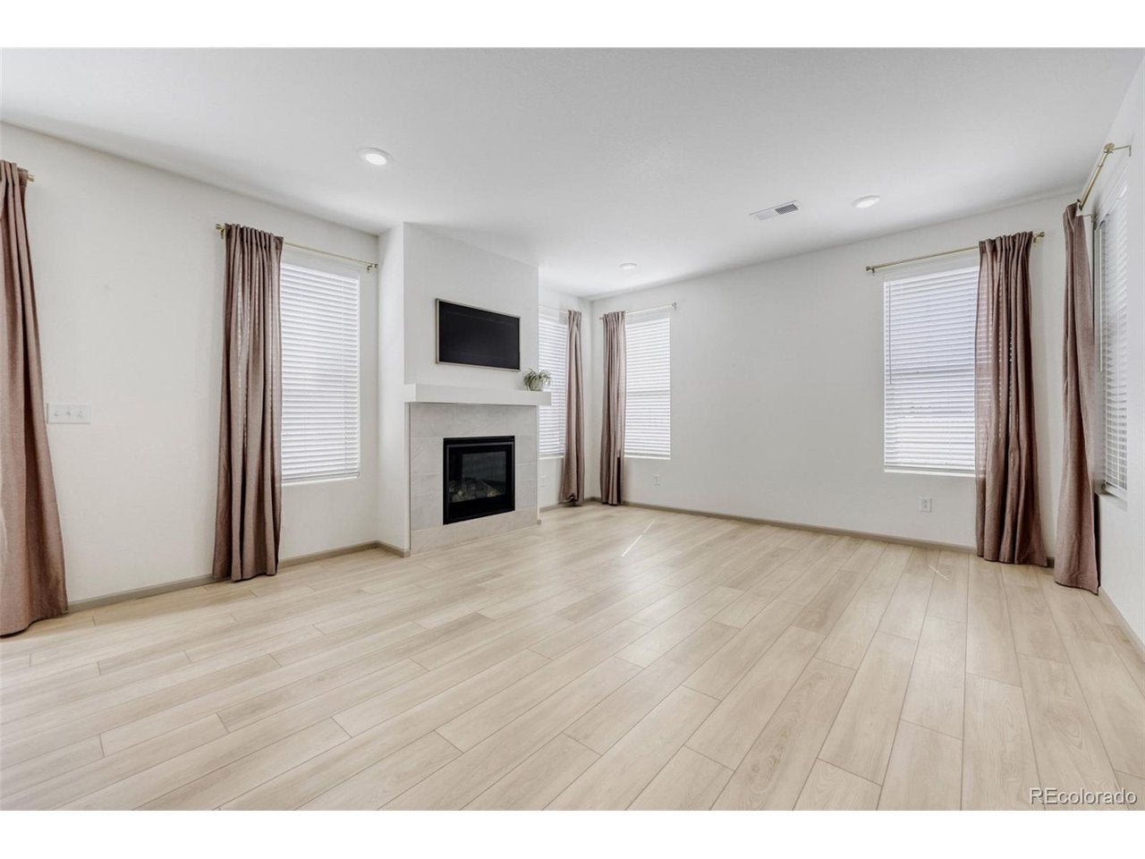 13487 E 110 Dr, Commerce City, CO 80022 photo