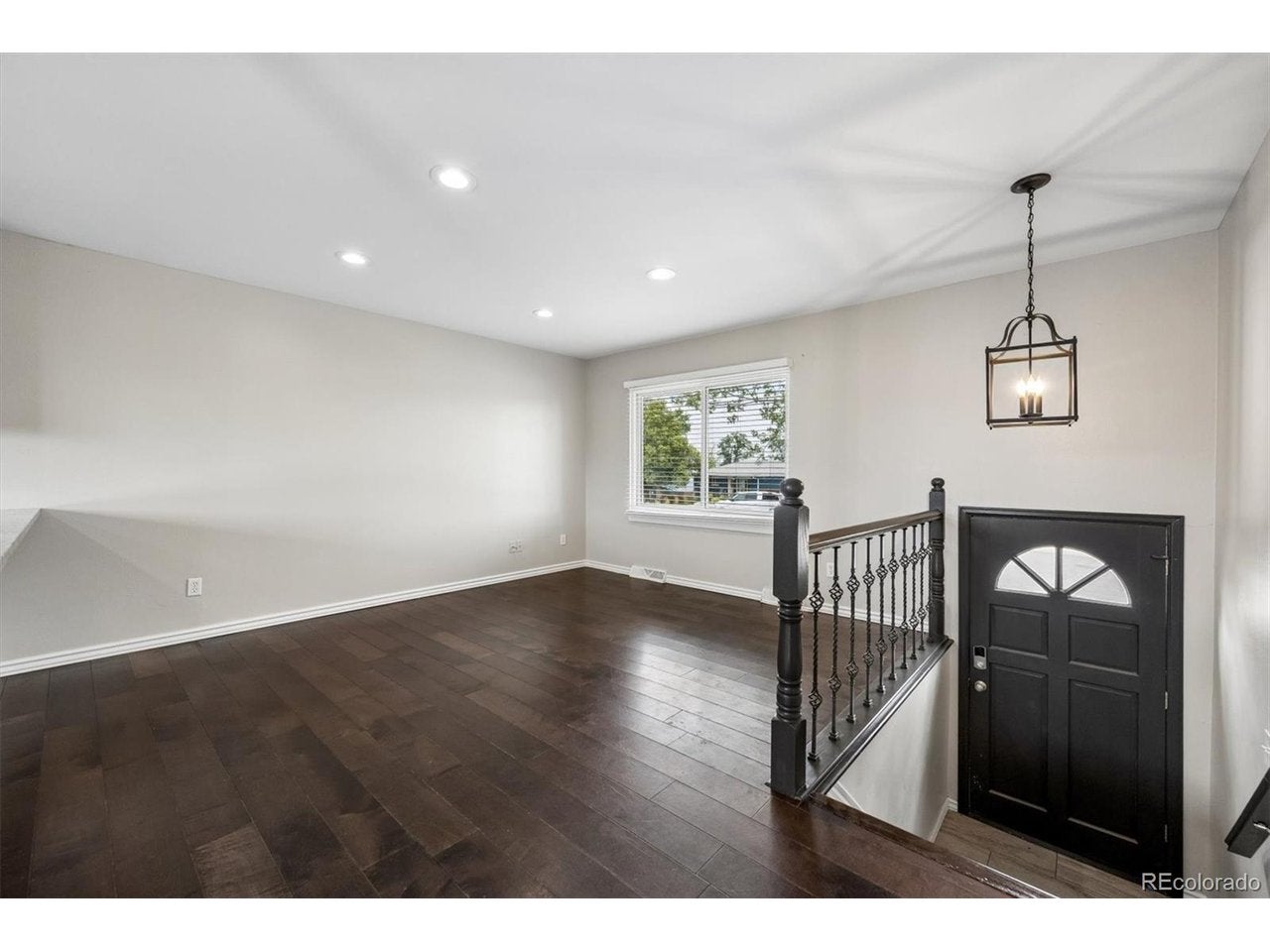 546 Leona Dr, Denver, CO 80221 photo