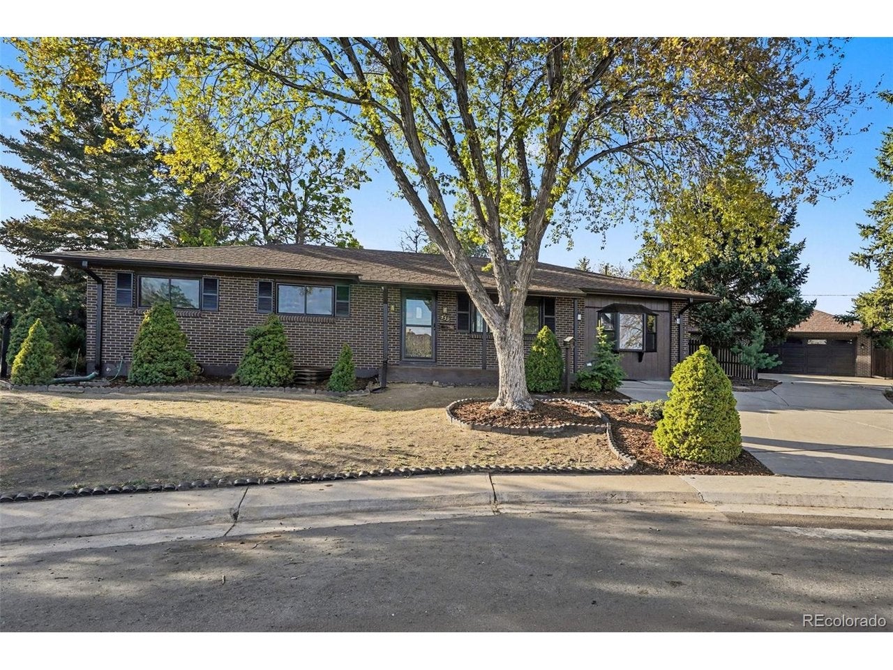 559 Elbert Way, Denver, CO 80221