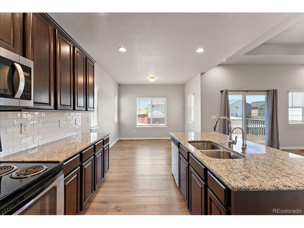 6886 Volga Dr, Colorado City, CO 80925 photo