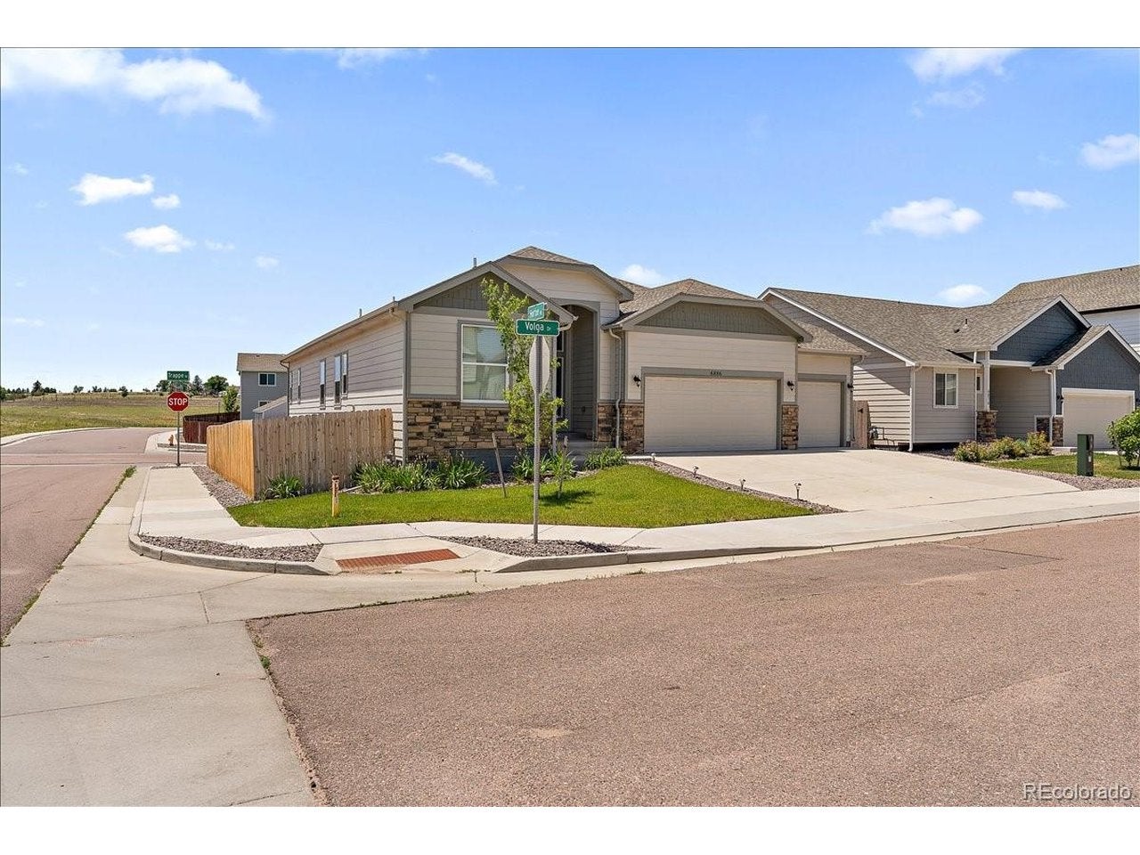 6886 Volga Dr, Colorado City, CO 80925