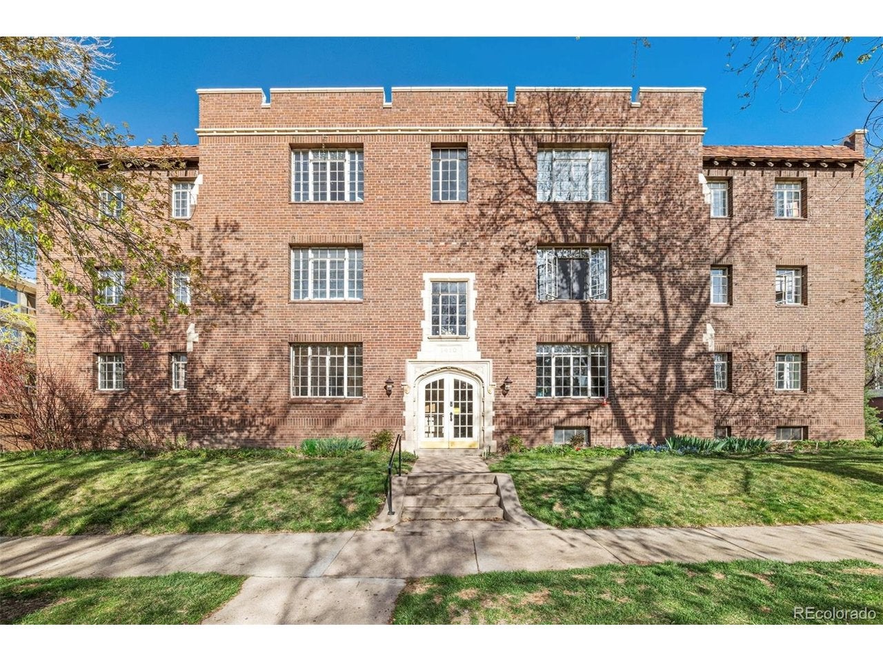 1410 Vine St, Denver, CO 80206