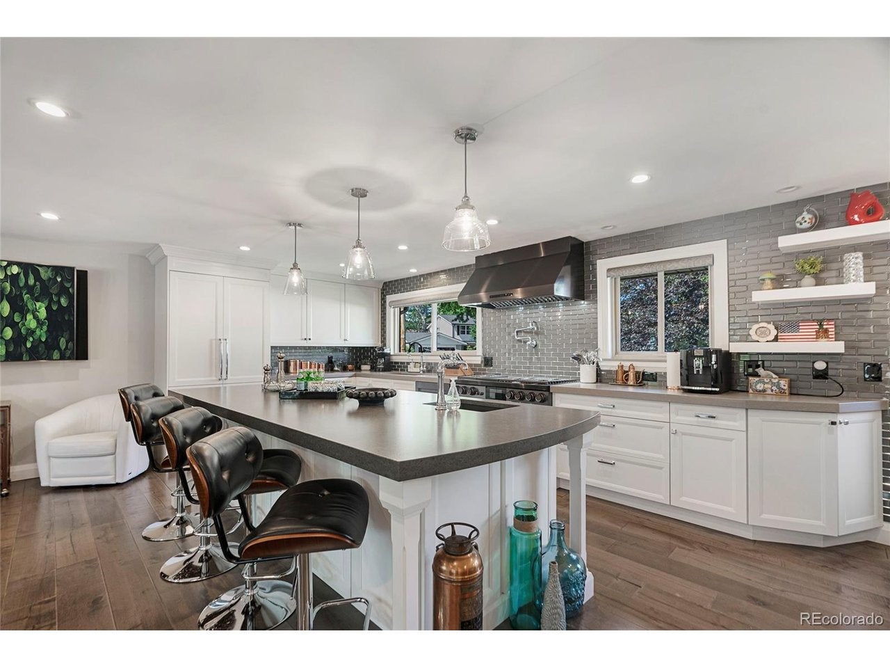 7649 Cedar Cir, Littleton, CO 80120