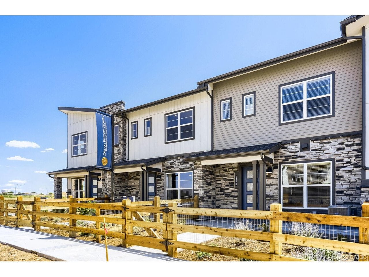 3370 87 Ave, Westminster, CO 80031