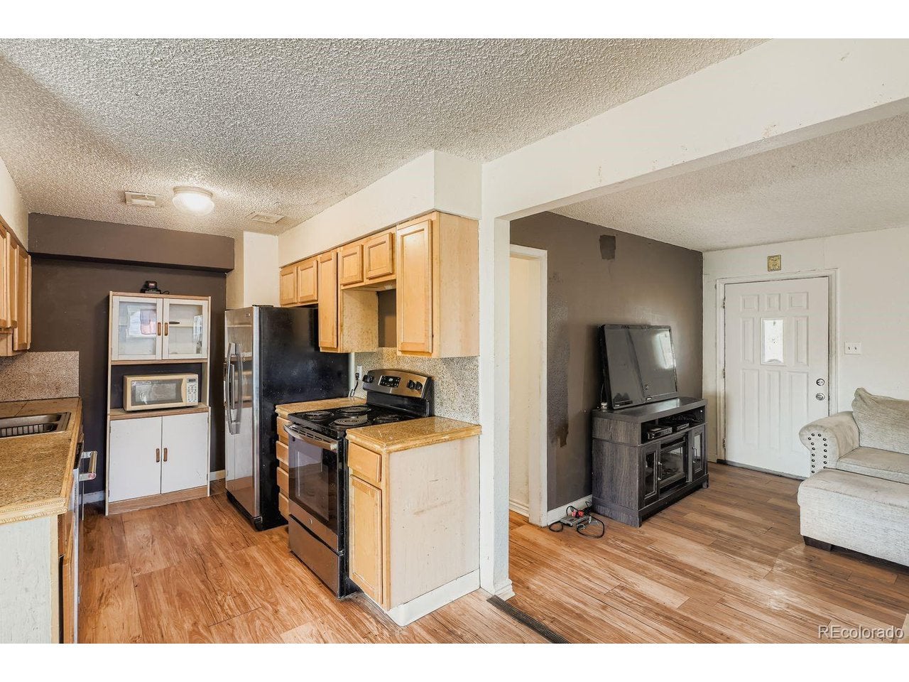 1141 Zenobia St, Denver, CO 80219