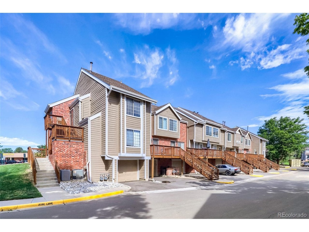 2295 Pitkin Way, Aurora, CO 80013