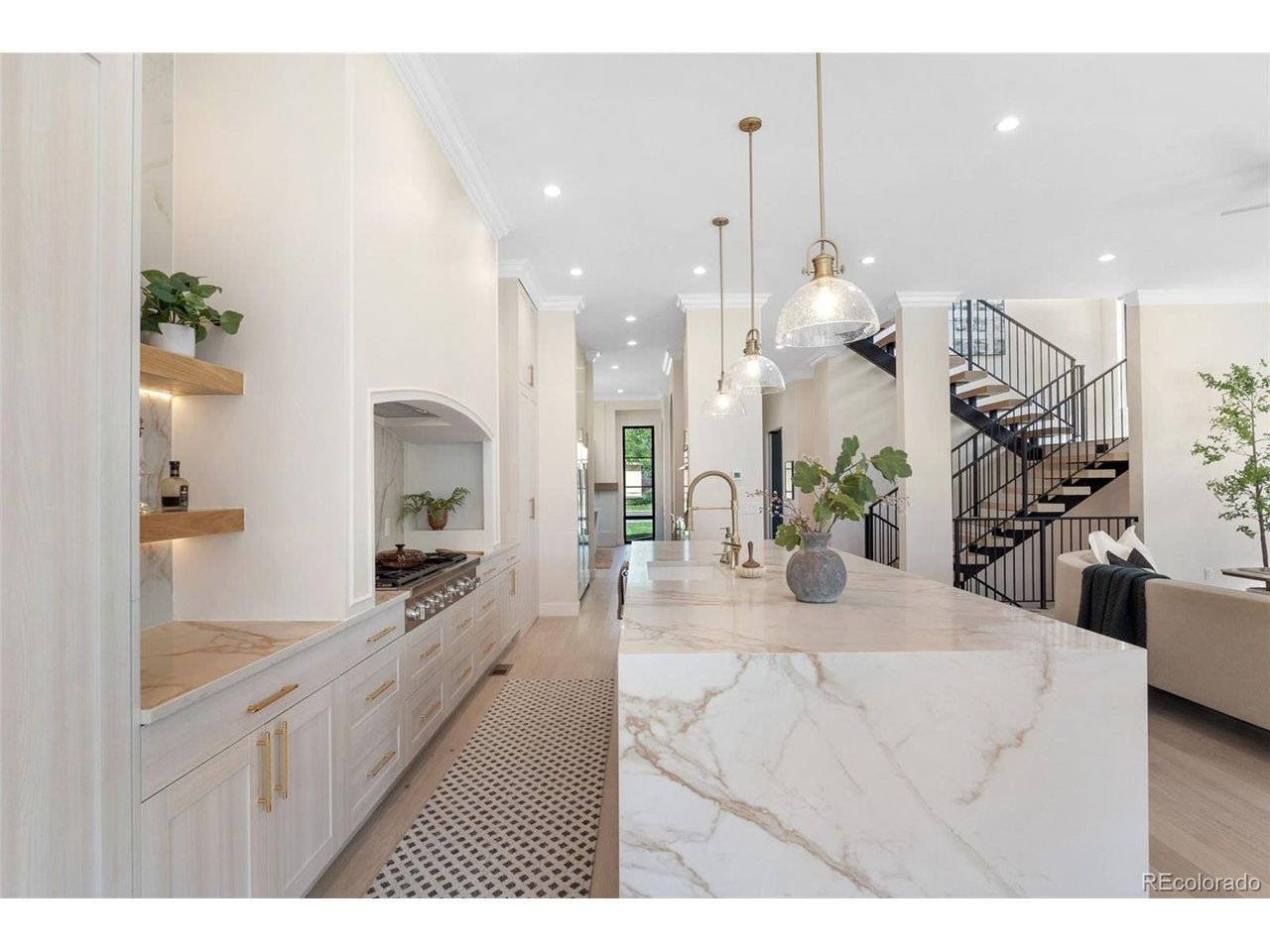 1847 S Clarkson St, Denver, CO 80210 photo