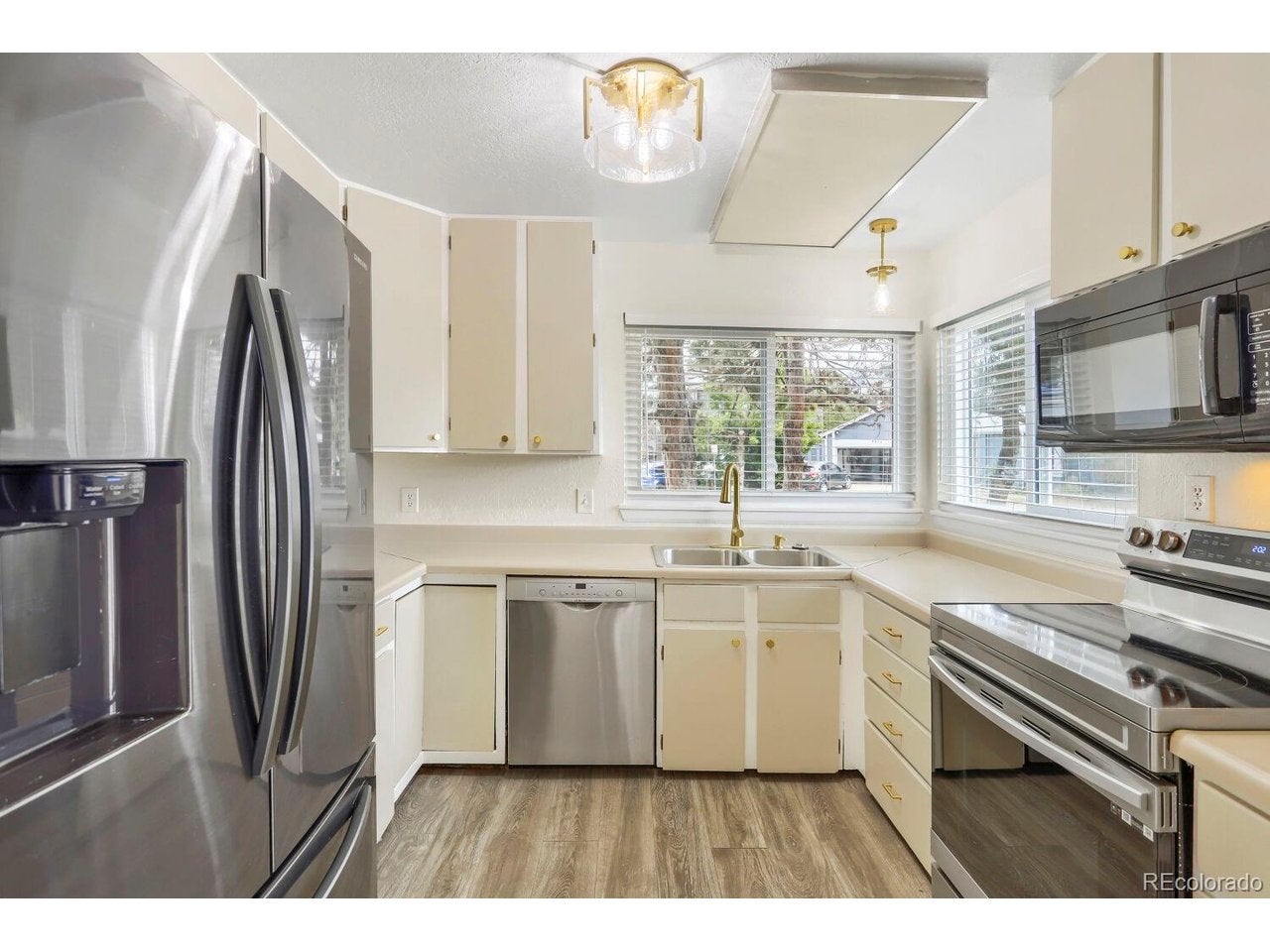 9801 Garrison Ct, Broomfield, CO 80021 photo