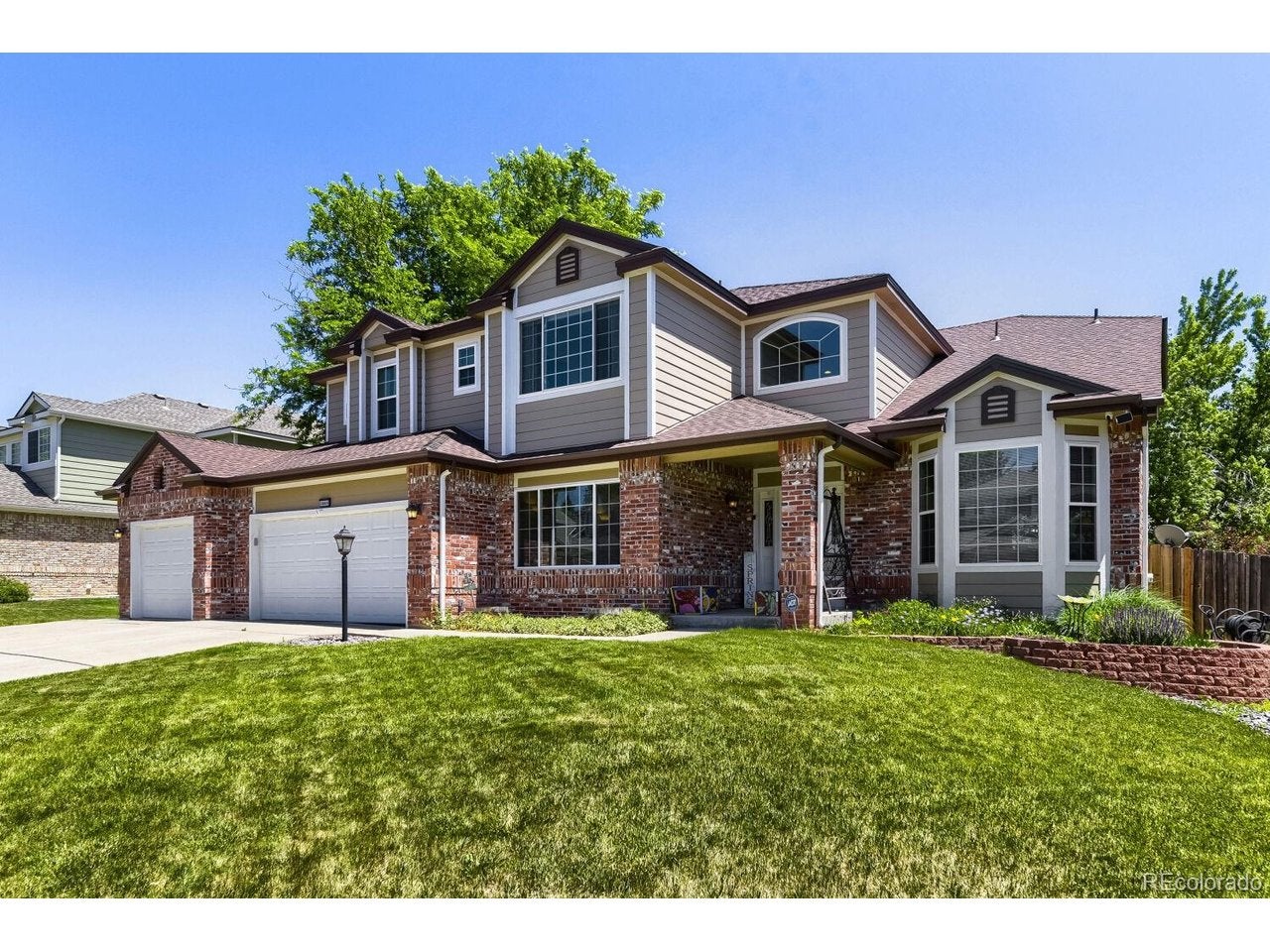 5860 S Espana St, Aurora, CO 80015 photo