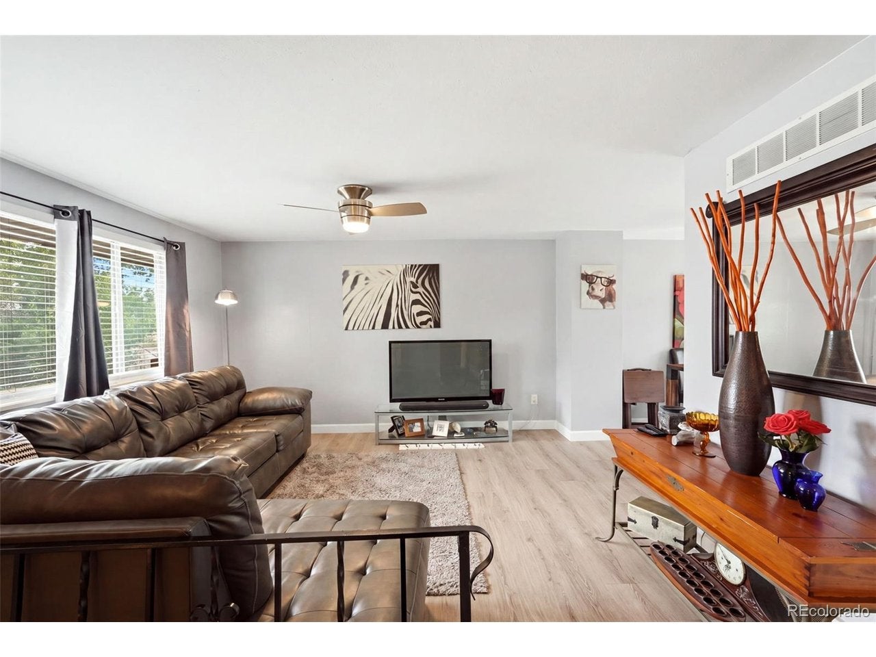 984 S Victor Way, Aurora, CO 80012 photo