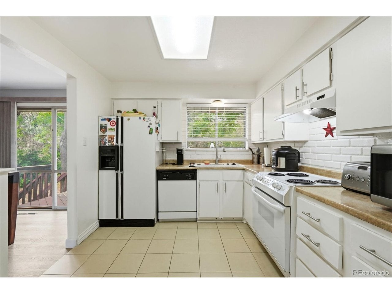 984 S Victor Way, Aurora, CO 80012 photo