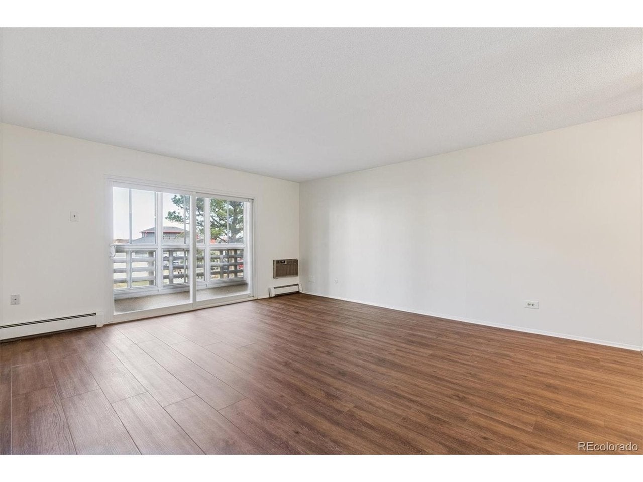 350 S Clinton St #8 B, Denver, CO 80247 photo