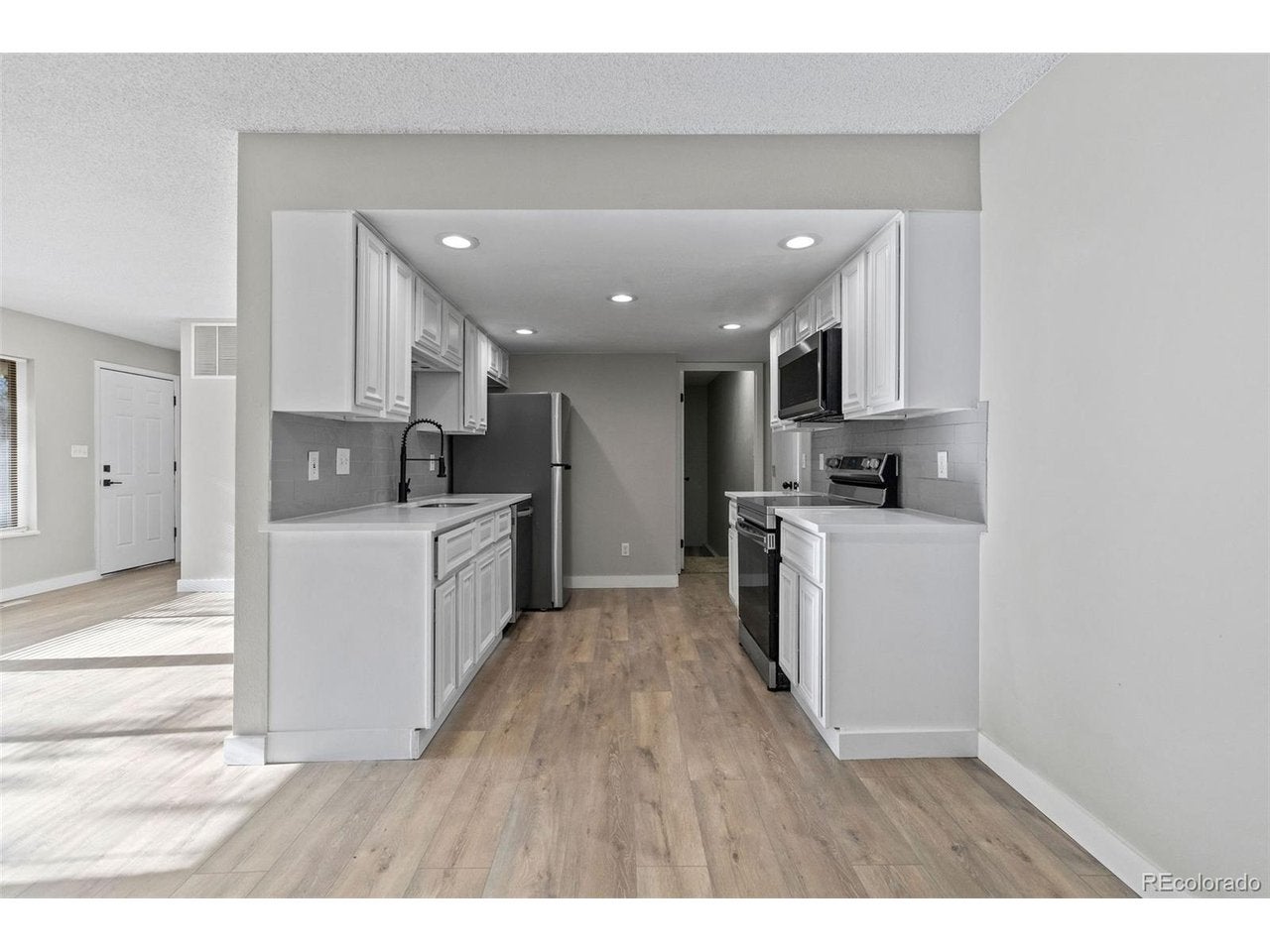 2318 S Troy St, Aurora, CO 80014 photo