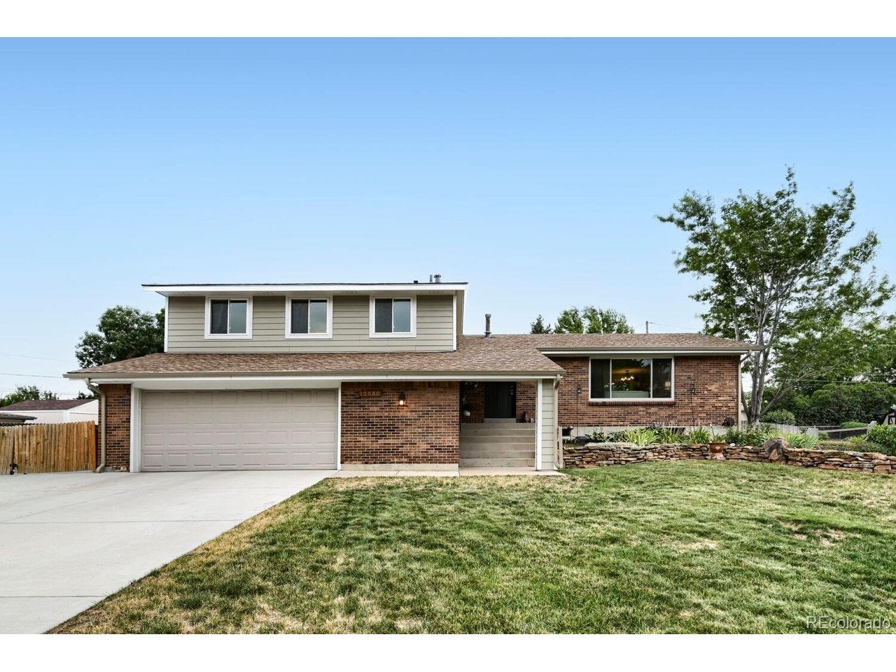 10080 Warren Dr, Lakewood, CO 80227