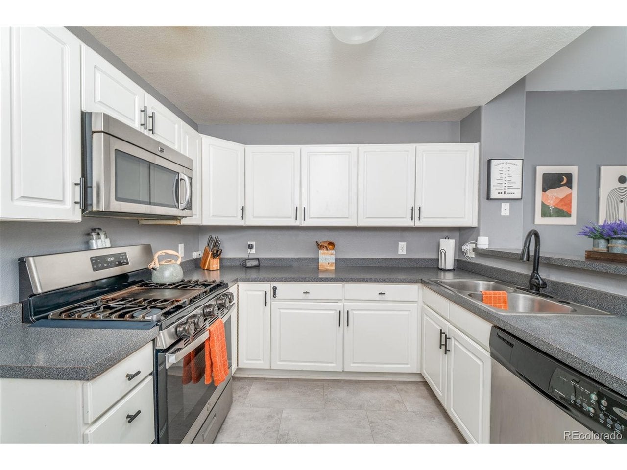 3923 Nicki Hts, Colorado Springs, CO 80906 photo