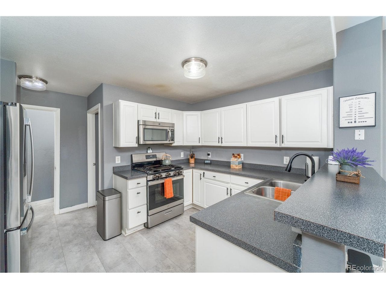 3923 Nicki Hts, Colorado Springs, CO 80906 photo