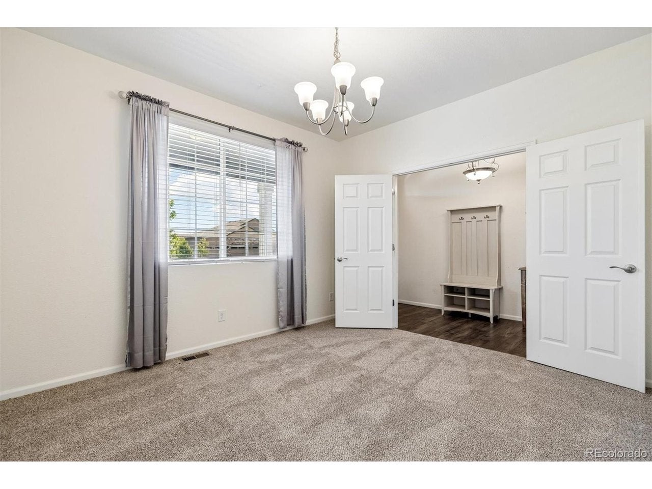 5823 Plains End Ct, Castle Rock, CO 80104 photo