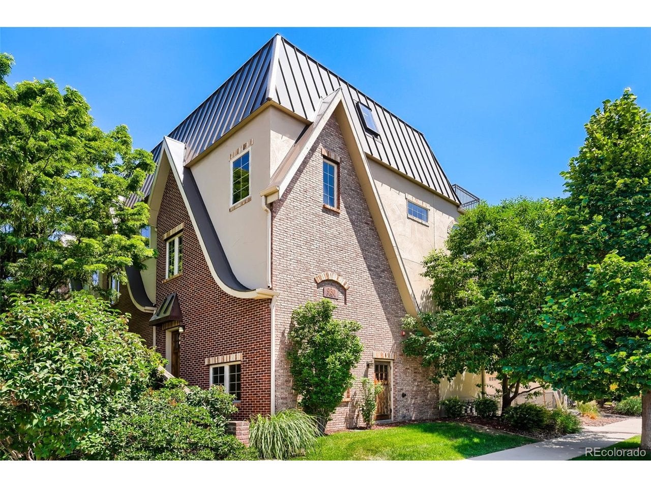 930 Pearl St, Denver, CO 80209