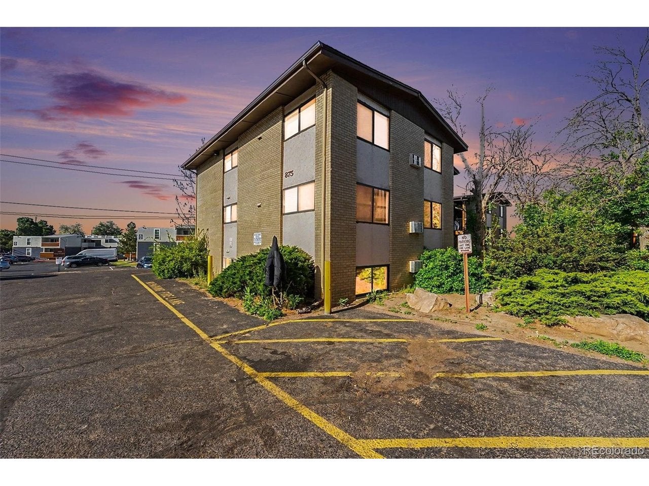 875 Quebec St, Denver, CO 80247