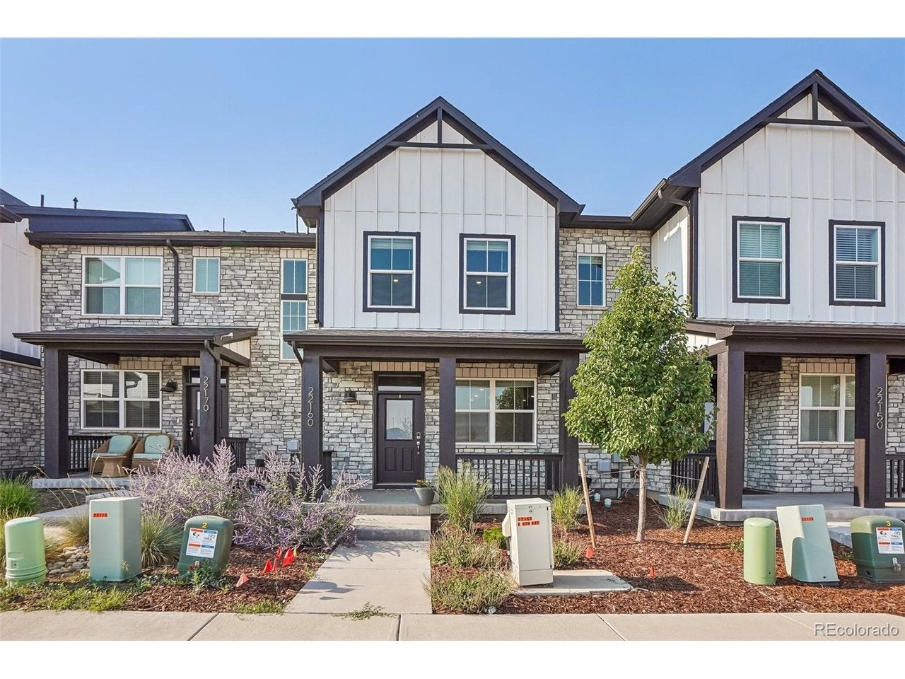 22160 8 Ave, Aurora, CO 80018