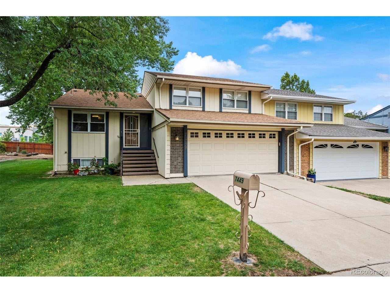 7449 W Maple Dr, Lakewood, CO 80226 photo
