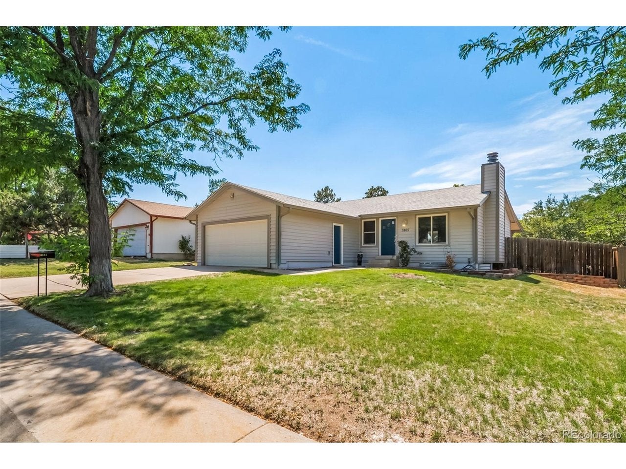 3865 Nucla St, Aurora, CO 80013