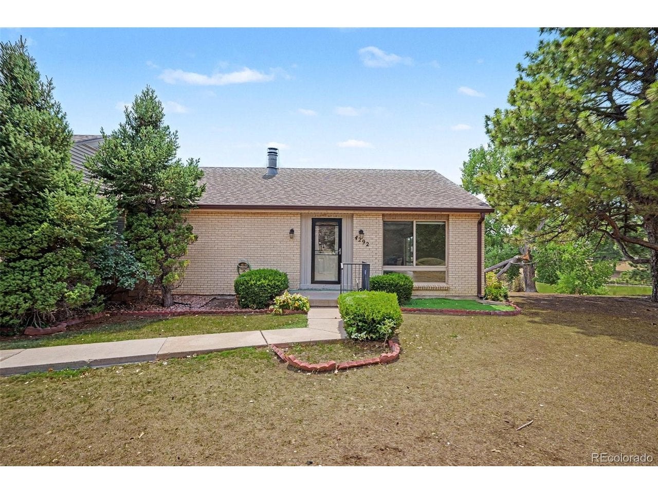 4292 Pondview Dr, Littleton, CO 80123
