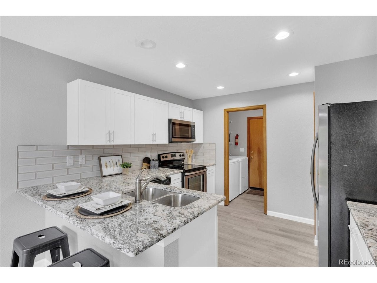 8053 S Kittredge Way, Englewood, CO 80112 photo