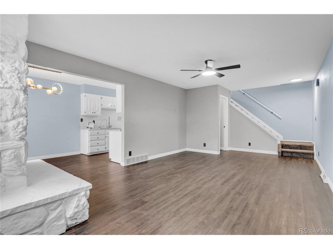 9884 Appletree Pl, Thornton, CO 80260 photo