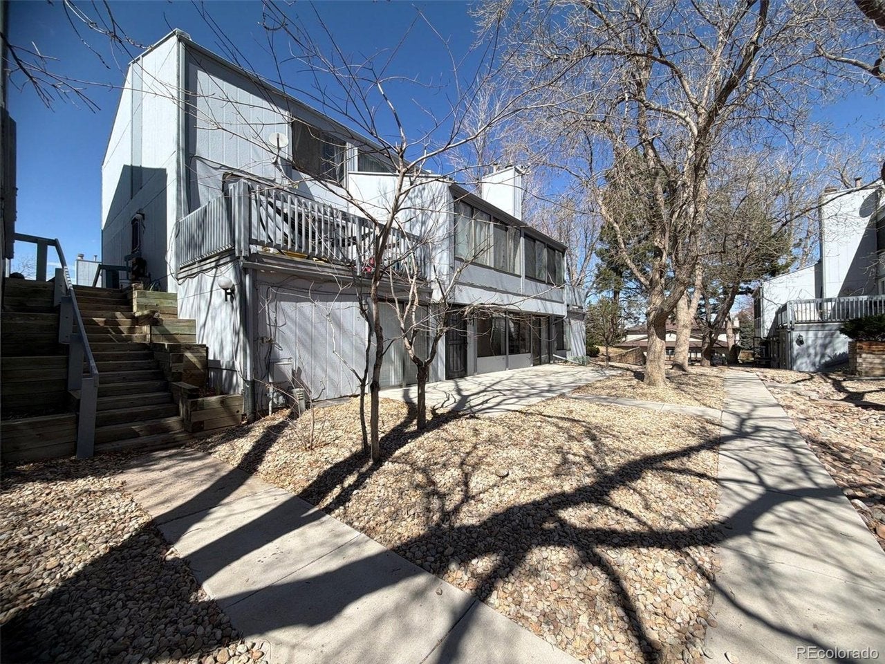 15047 Louisiana Dr, Aurora, CO 80012