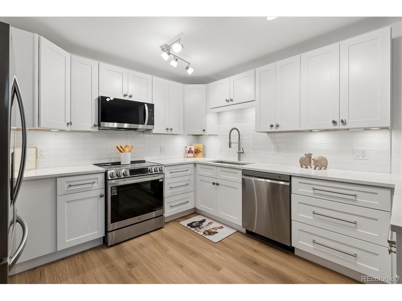 9315 E Center Ave #10 B, Denver, CO 80247 photo