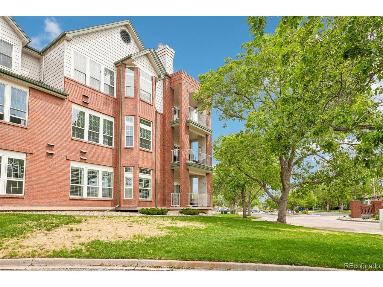 2897 Riverwalk Cir, Littleton, CO 80123